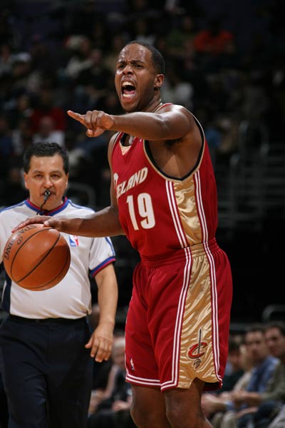 胜利并不只 胜利并不只